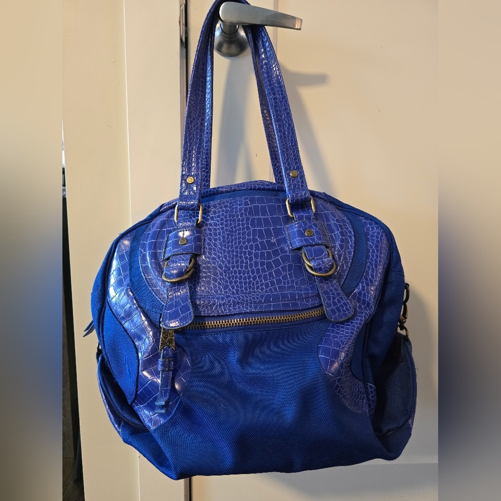 Lululemon Gym Bag - Picture 2 of 5